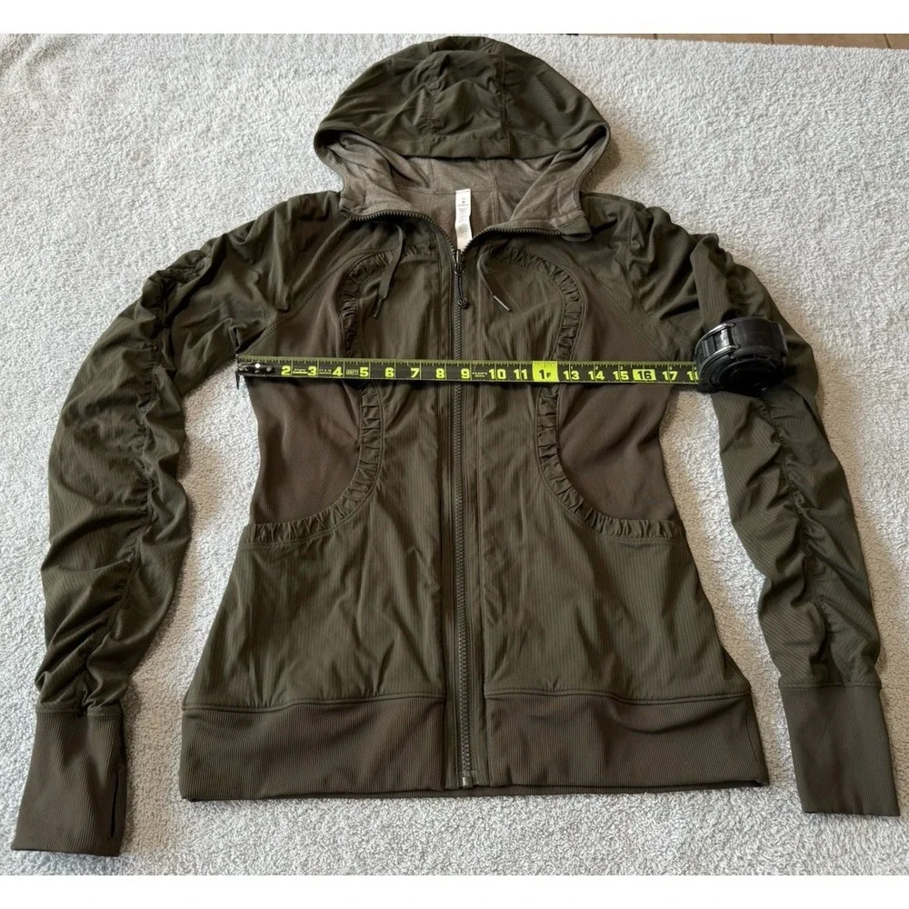 Lululemon Dance Studio Jacket III‎ Dark Olive Reversible Full-Zip Hooded Size 10